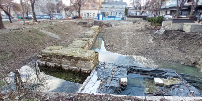 Археологически обект във Варна се превърна в езеро